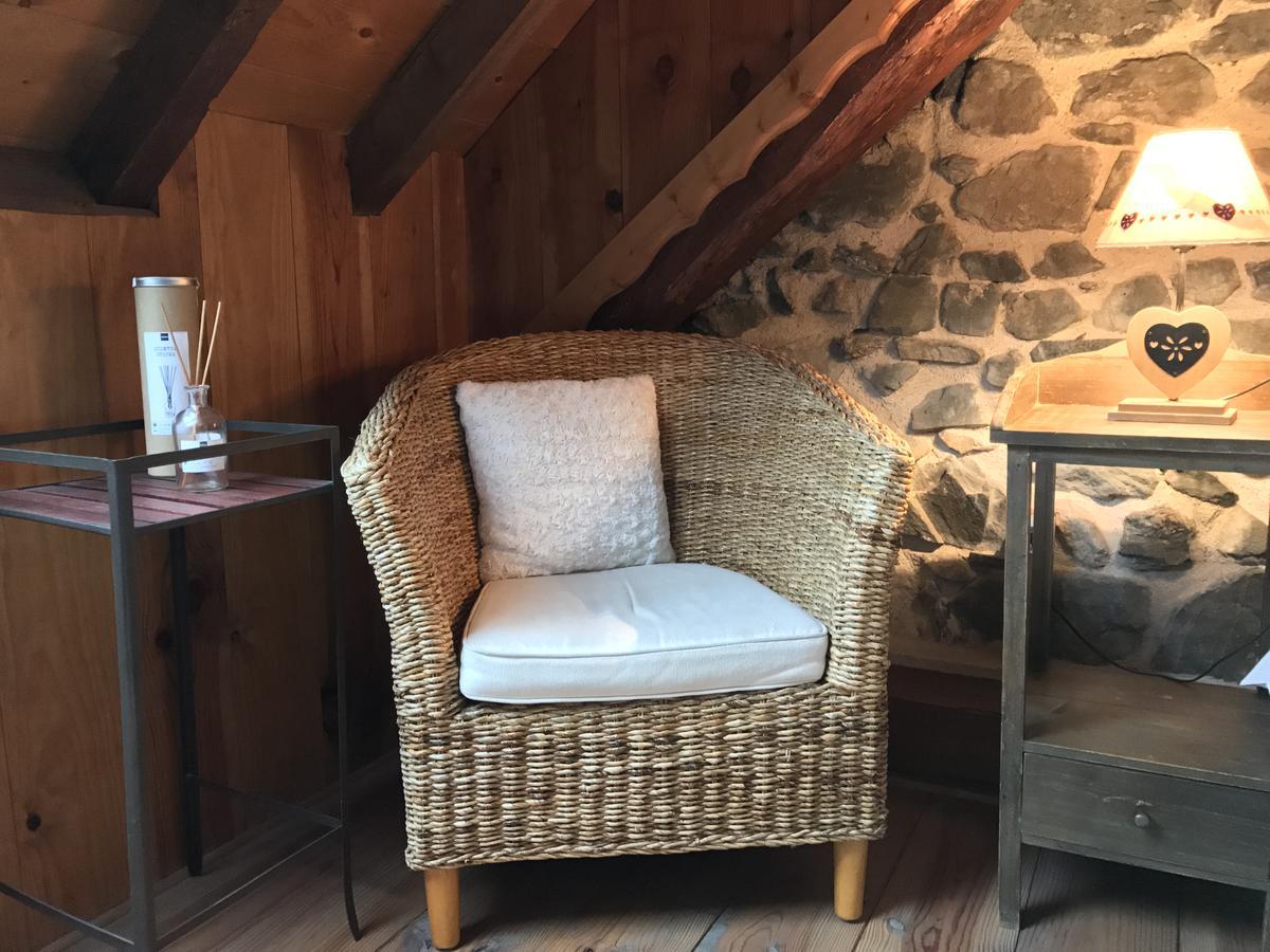 ช็องบร์ โดต - ลา เคล่ เด บัว Bed & Breakfast เลอบูร์-เดอัวซ็อง ภายนอก รูปภาพ