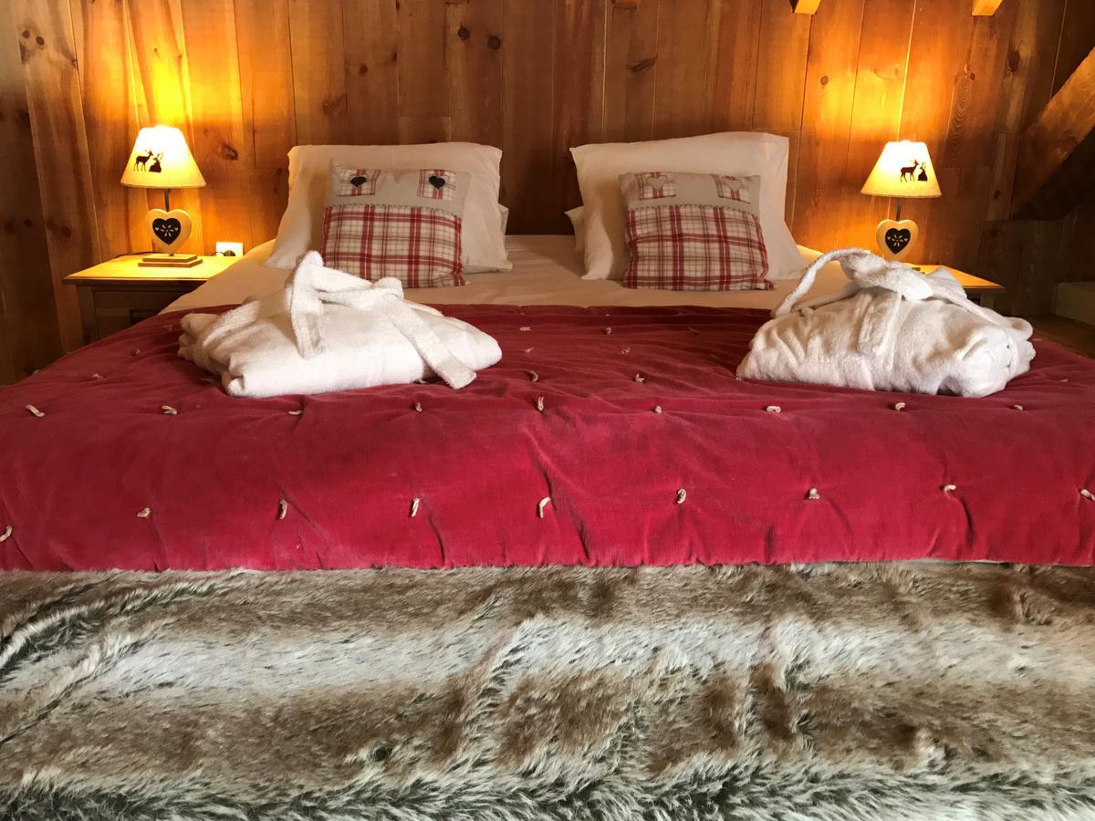 ช็องบร์ โดต - ลา เคล่ เด บัว Bed & Breakfast เลอบูร์-เดอัวซ็อง ภายนอก รูปภาพ